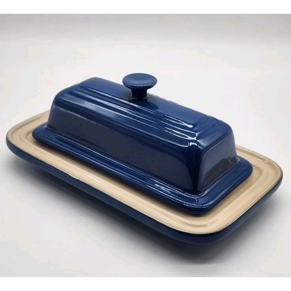 Le Creuset Signature Enamel Stoneware Ceramic Butter Dish Blue 17-25 7.5" x 4.25 - Picture 6 of 9